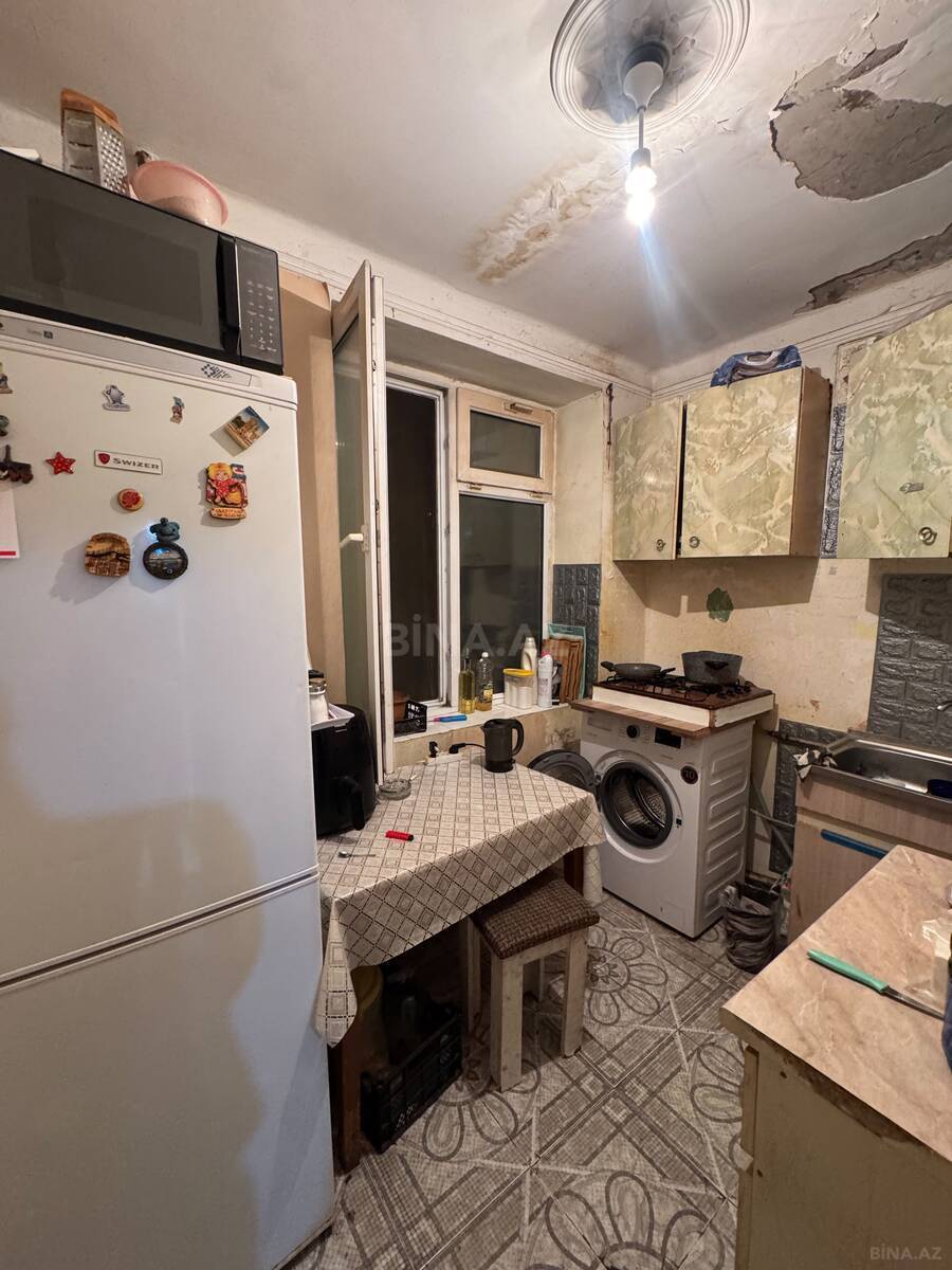 2 otaqlı Köhnə tikili, Qara Qarayev m., Bakı