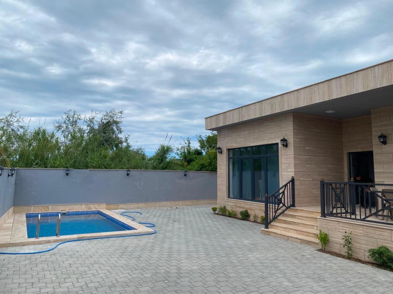 3 otaqlı Həyət evi/Bağ evi, Novxanı q., Bakı