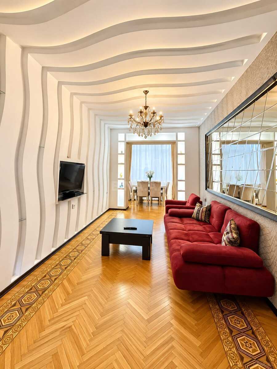 2 otaqlı Köhnə tikili, Elmlər Akademiyası m., Bakı