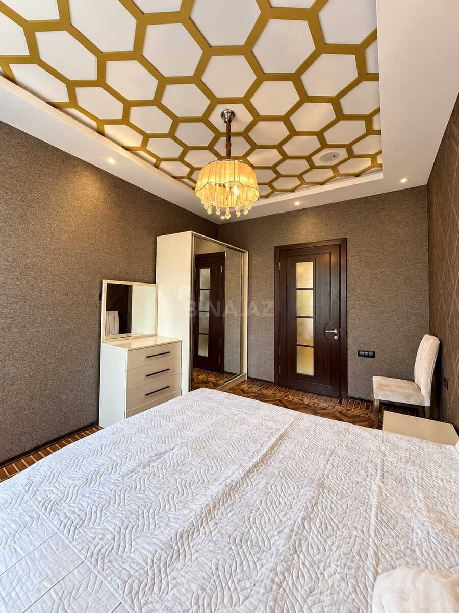 2 otaqlı Köhnə tikili, Elmlər Akademiyası m., Bakı
