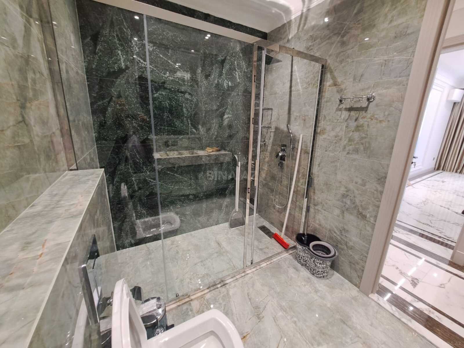4 otaqlı Yeni tikili, Elmlər Akademiyası m., Bakı