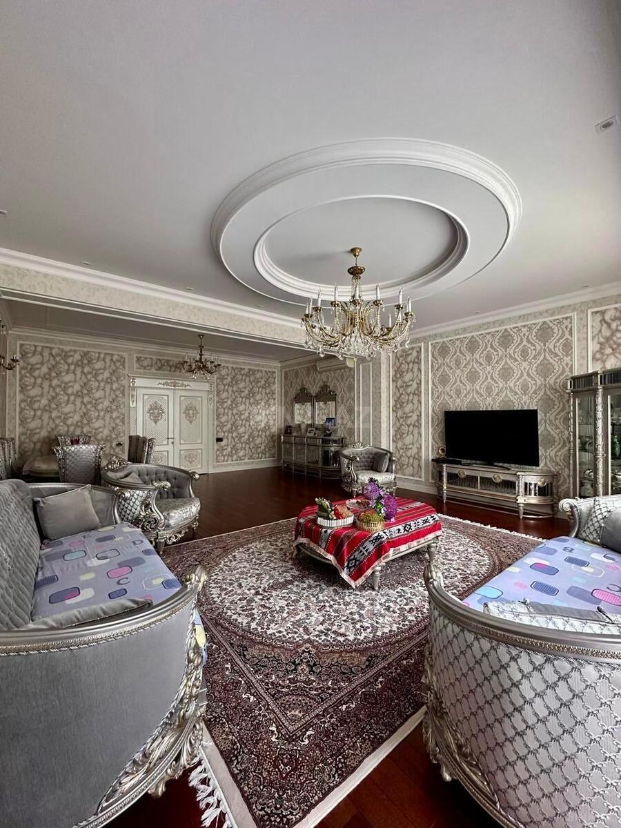 4 otaqlı Yeni tikili, Elmlər Akademiyası m., Bakı