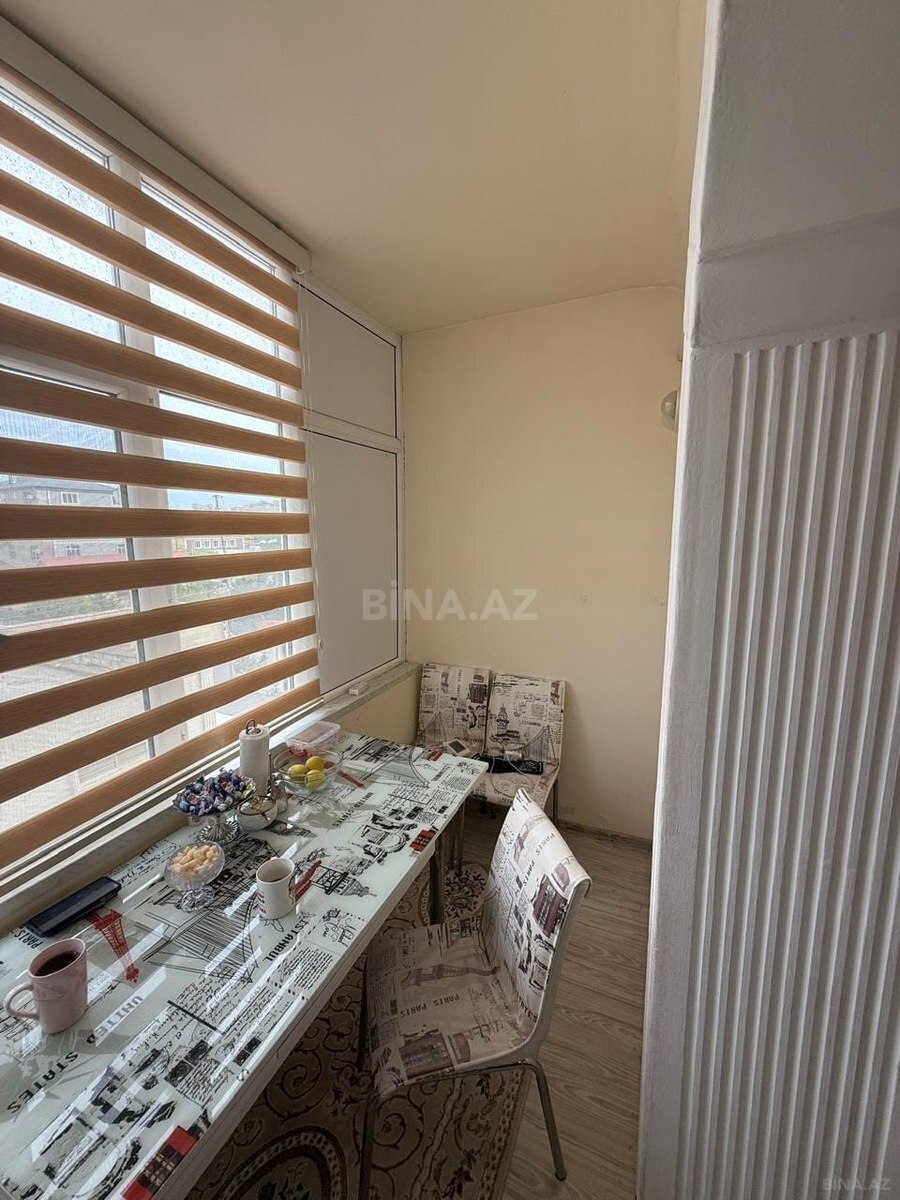 3 otaqlı Köhnə tikili, Bakıxanov q., Bakı