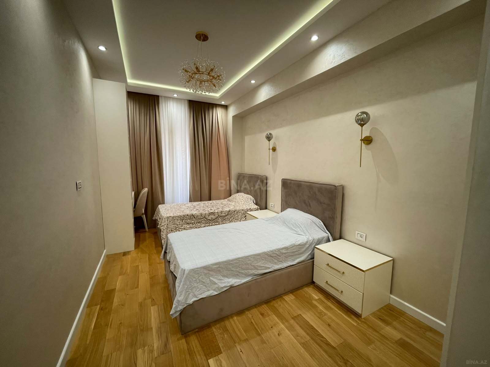4 otaqlı Yeni tikili, Nizami m., Bakı