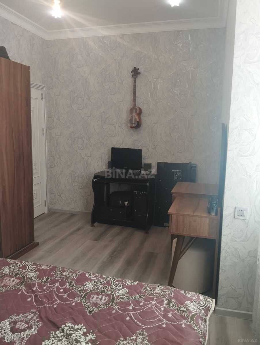 3 otaqlı Yeni tikili, Xırdalan