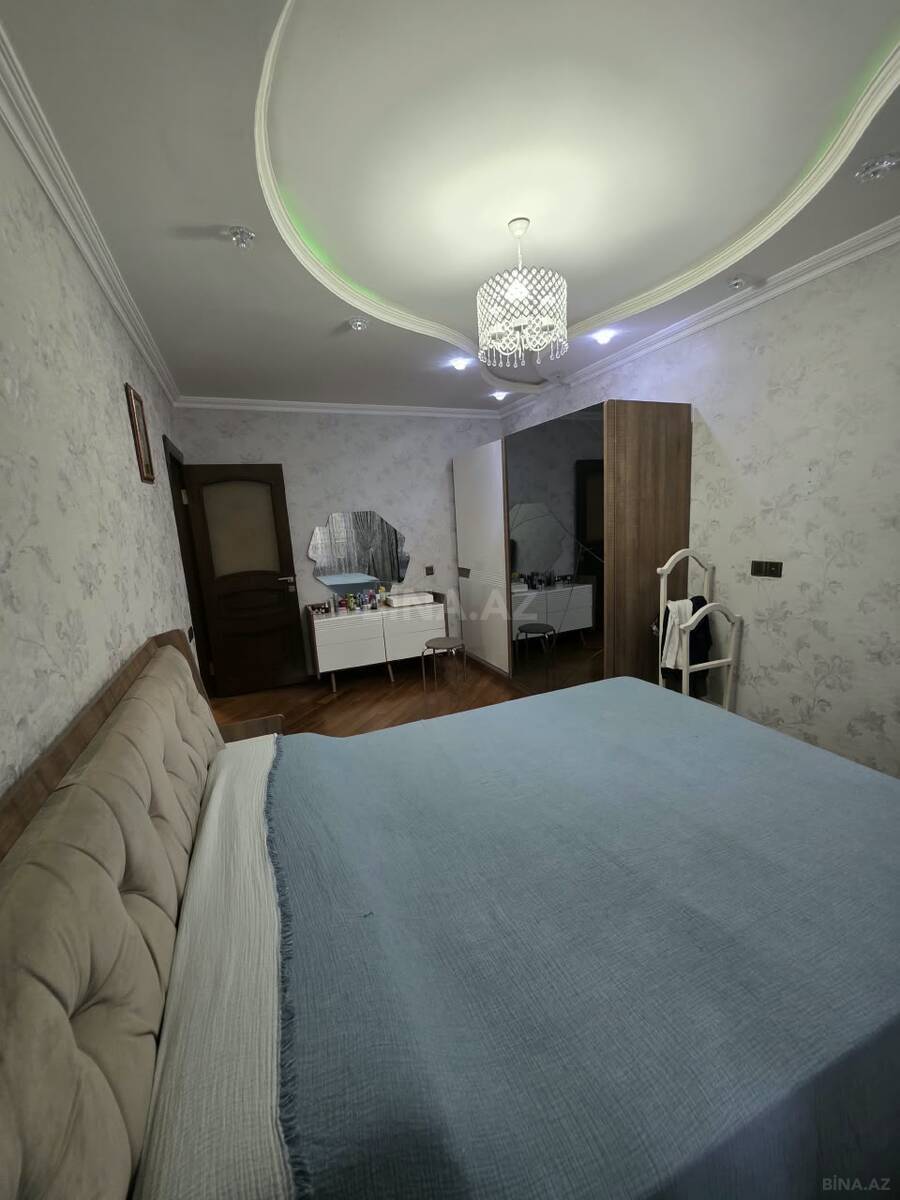 3 otaqlı Köhnə tikili, Xalqlar Dostluğu m., Bakı