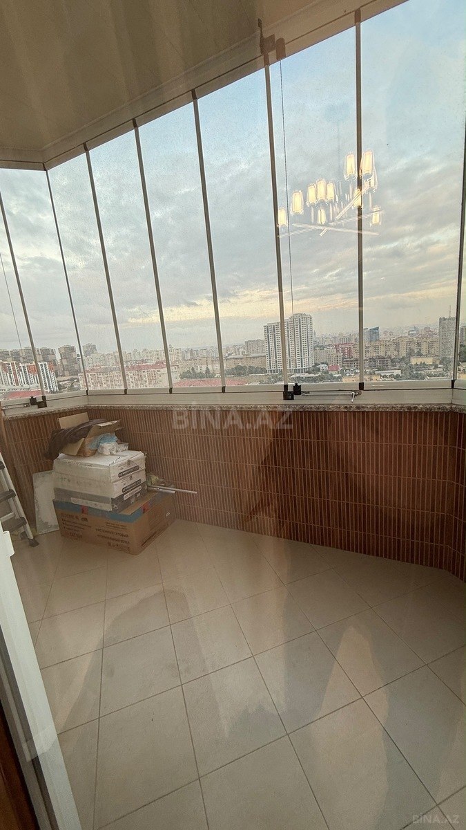 3 otaqlı Yeni tikili, İnşaatçılar m., Bakı