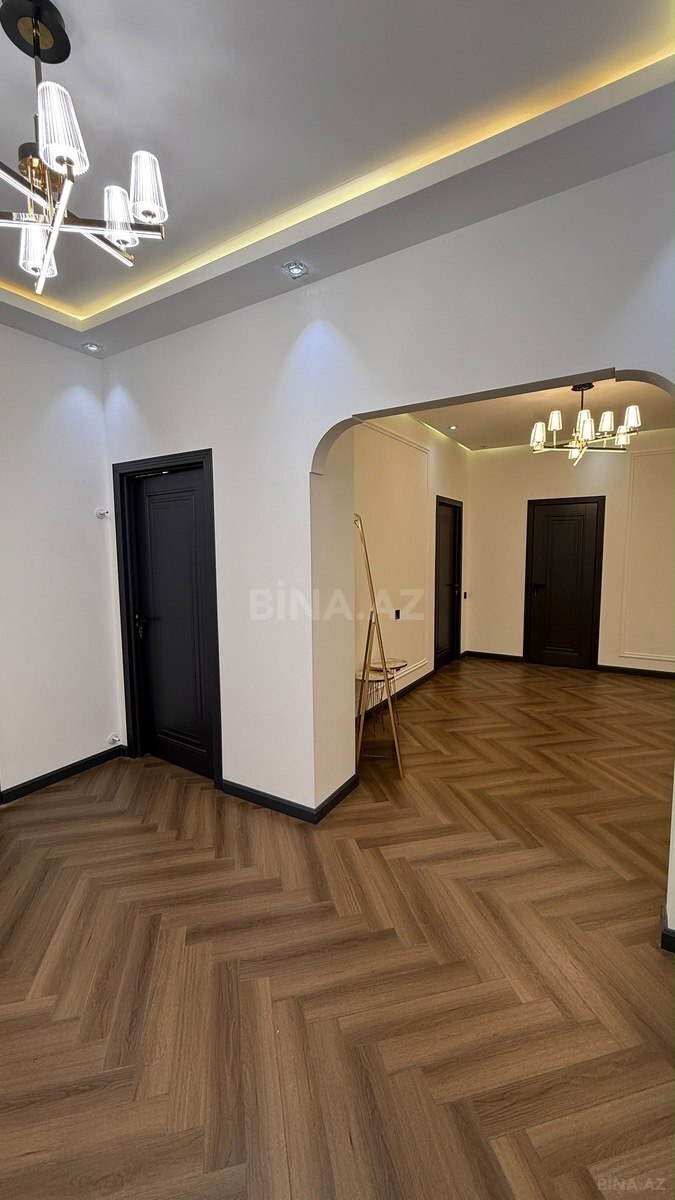 3 otaqlı Yeni tikili, İnşaatçılar m., Bakı