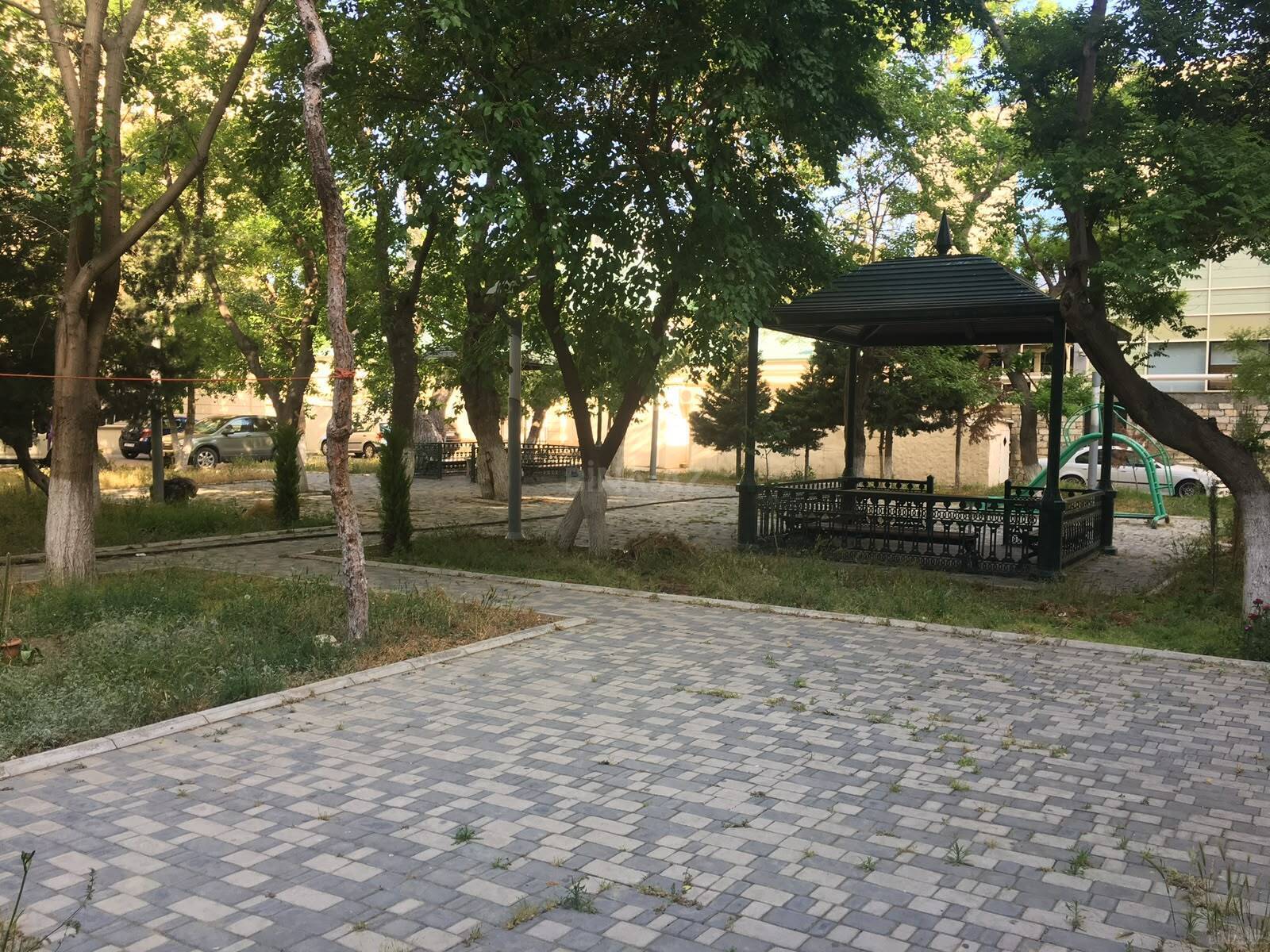 2 otaqlı Köhnə tikili, 28 May m., Bakı