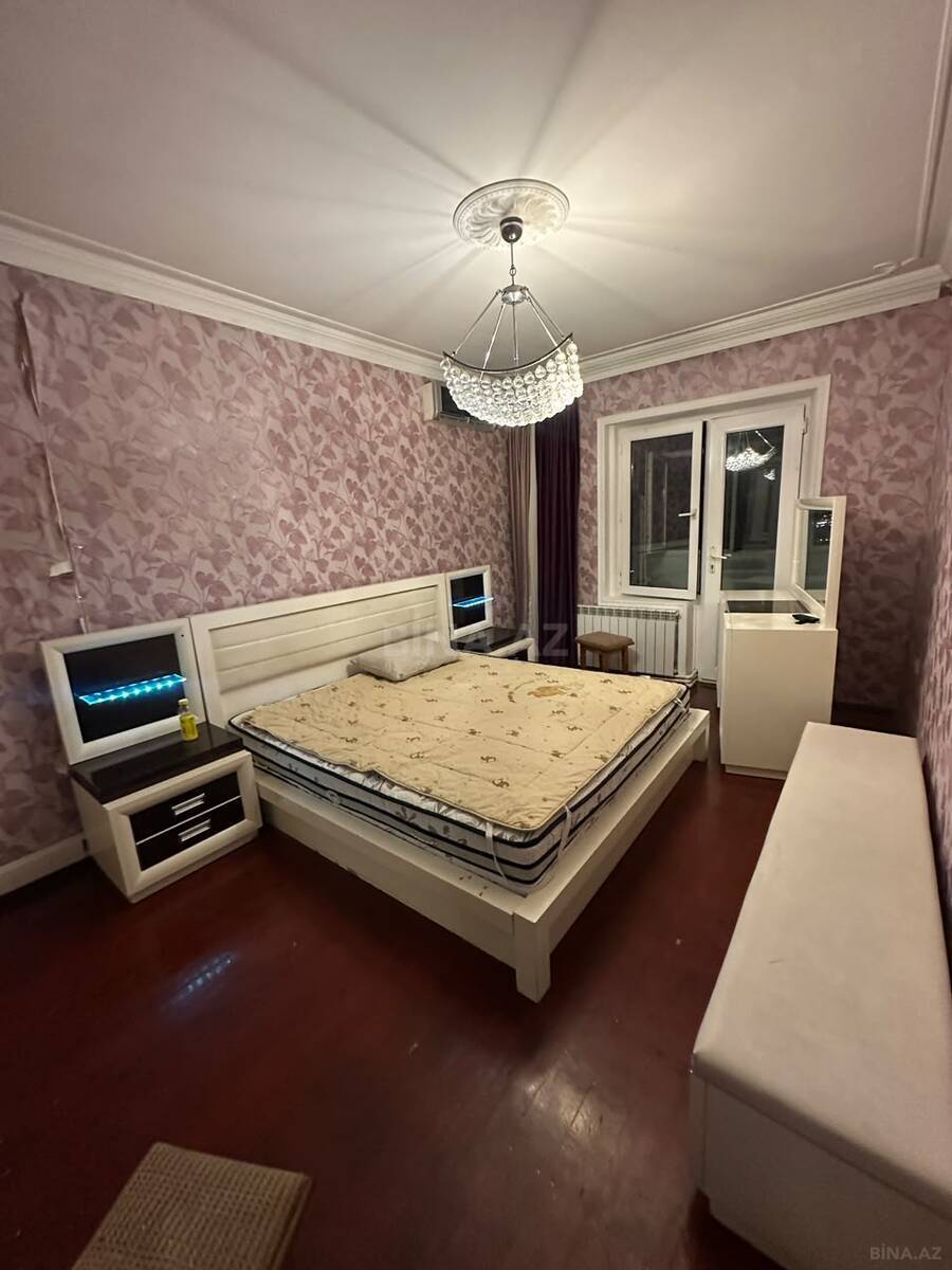 3 otaqlı Köhnə tikili, Qara Qarayev m., Bakı