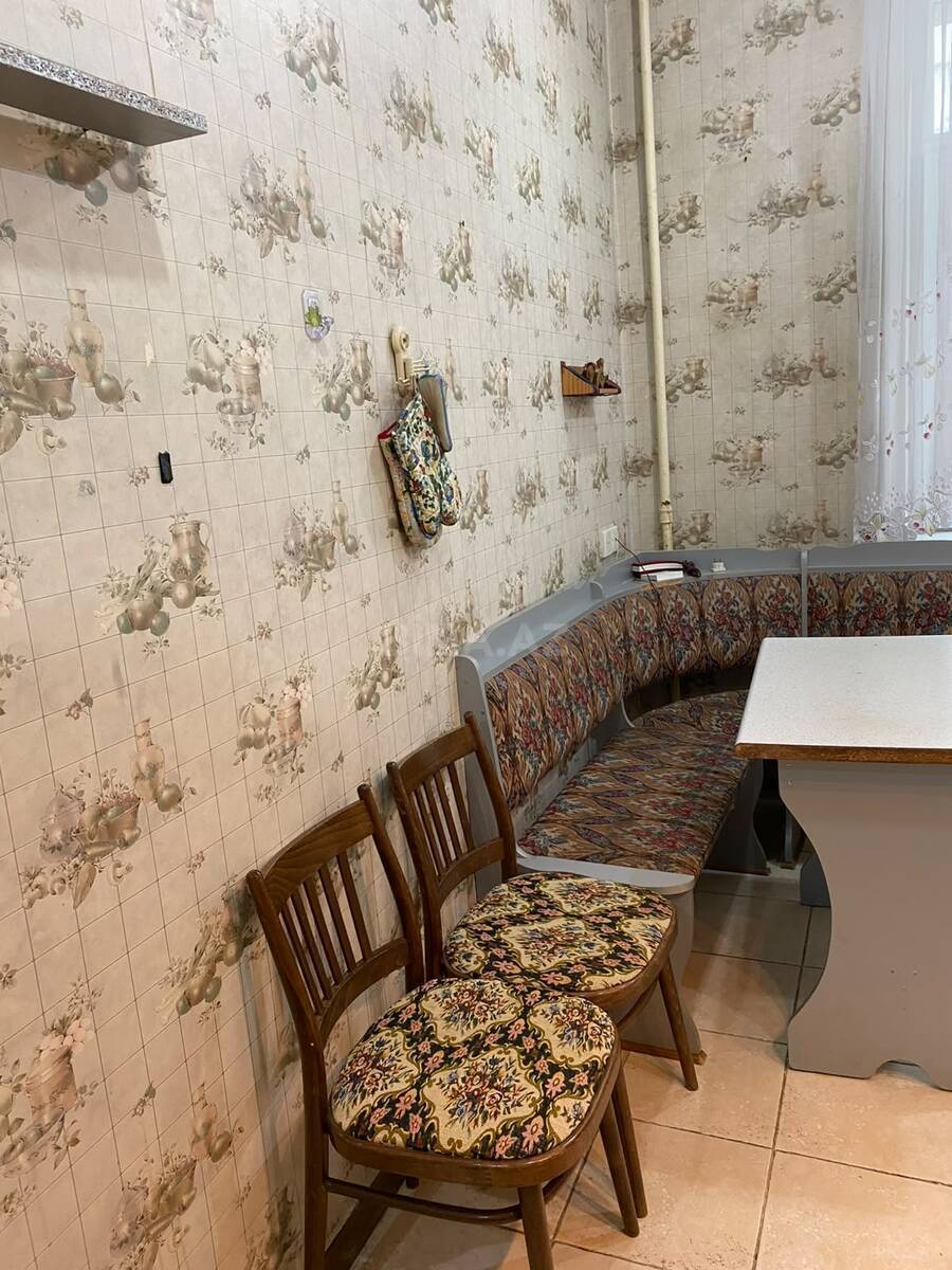 2 otaqlı Köhnə tikili, 28 May m., Bakı