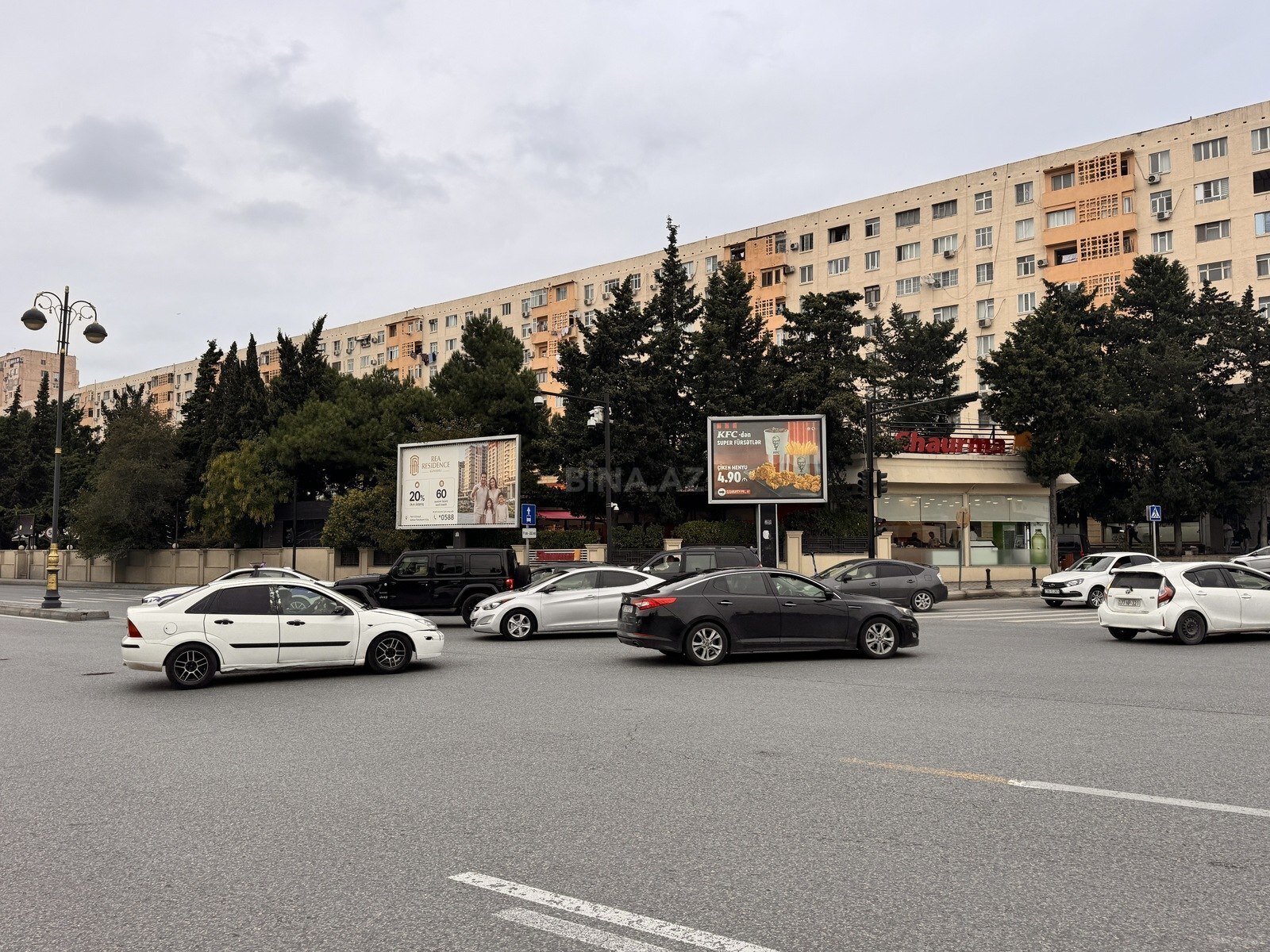 3 otaqlı Köhnə tikili, Qara Qarayev m., Bakı