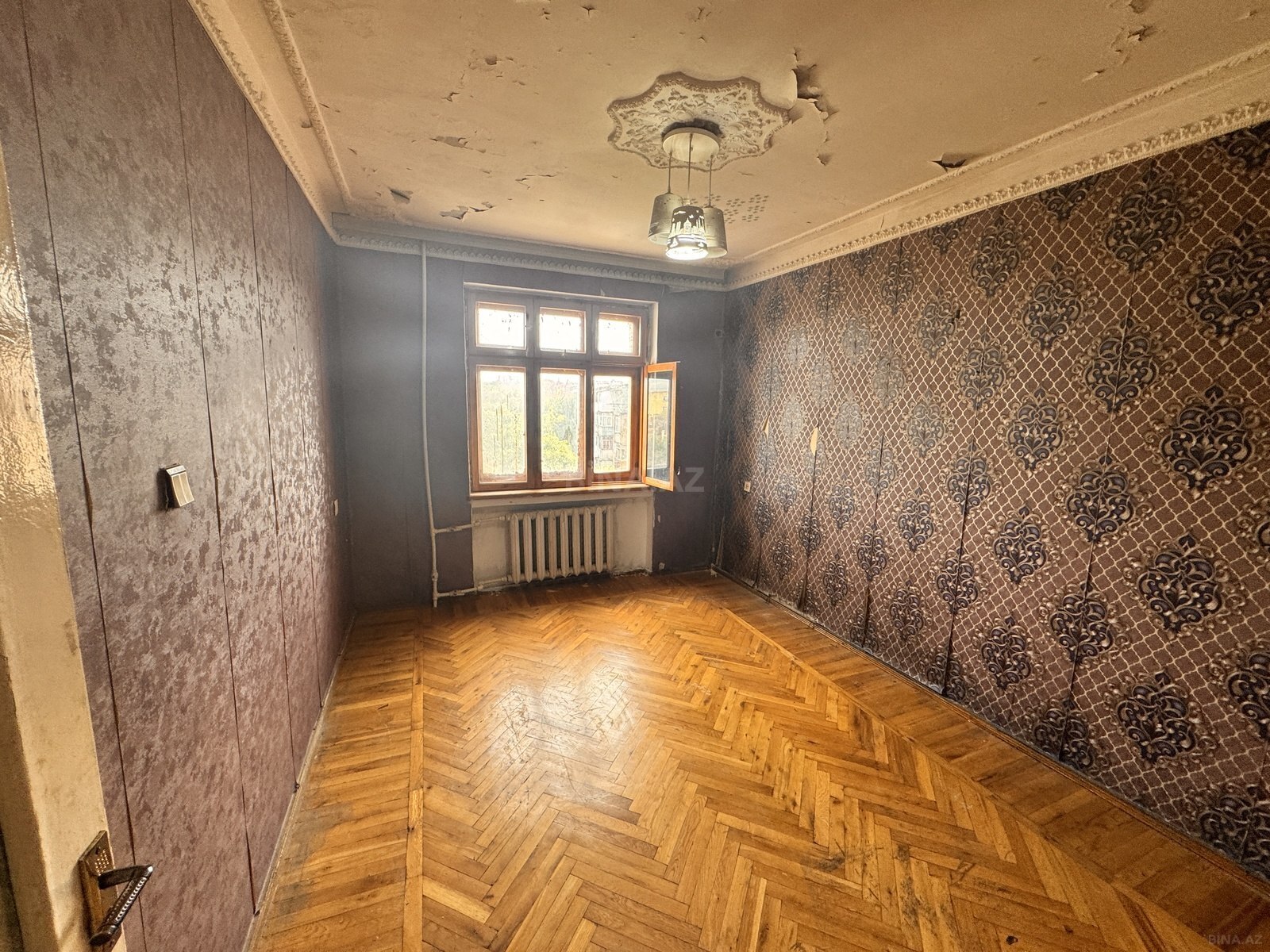 3 otaqlı Köhnə tikili, Qara Qarayev m., Bakı