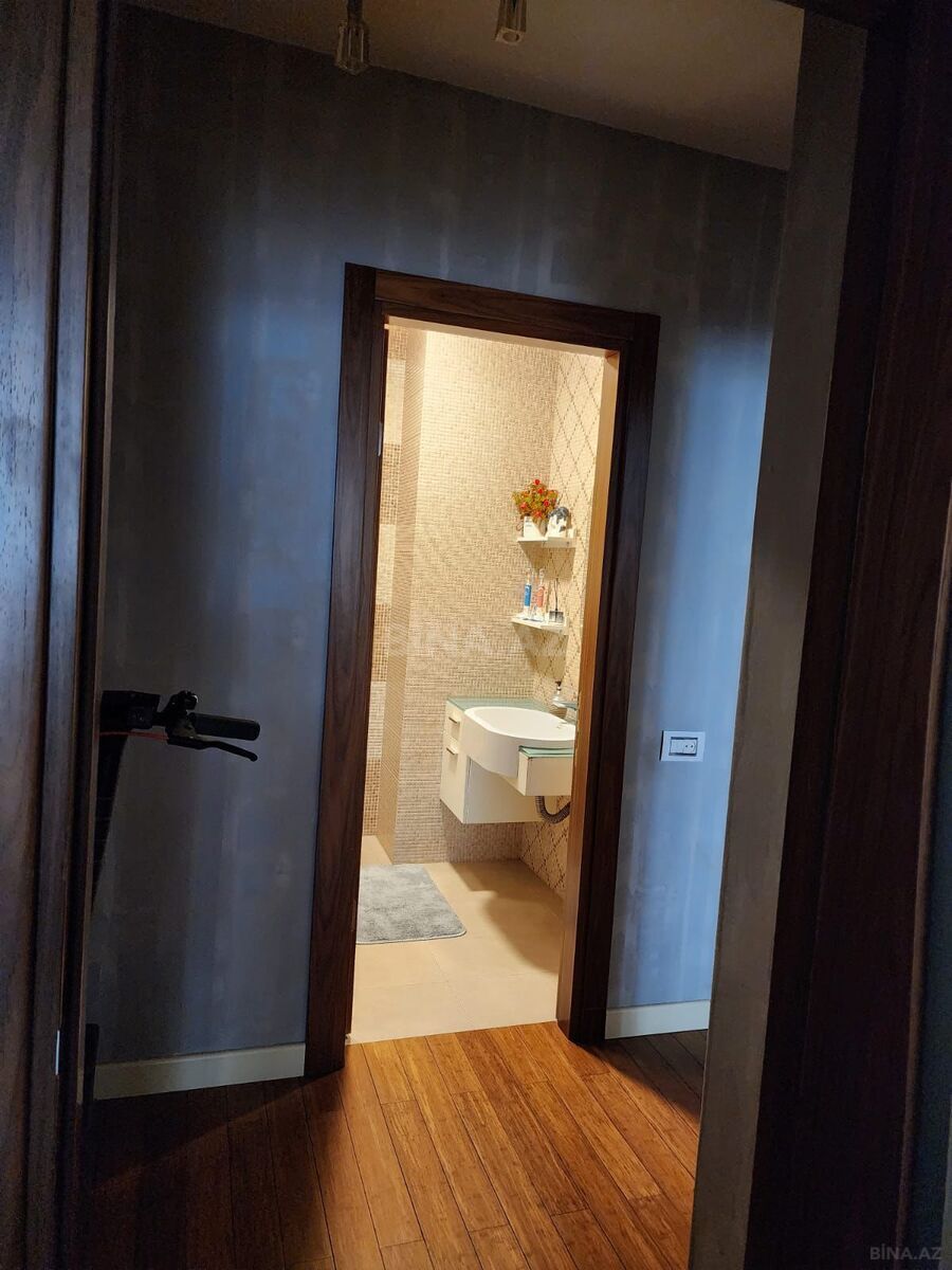 3 otaqlı Yeni tikili, 8 Noyabr m., Bakı