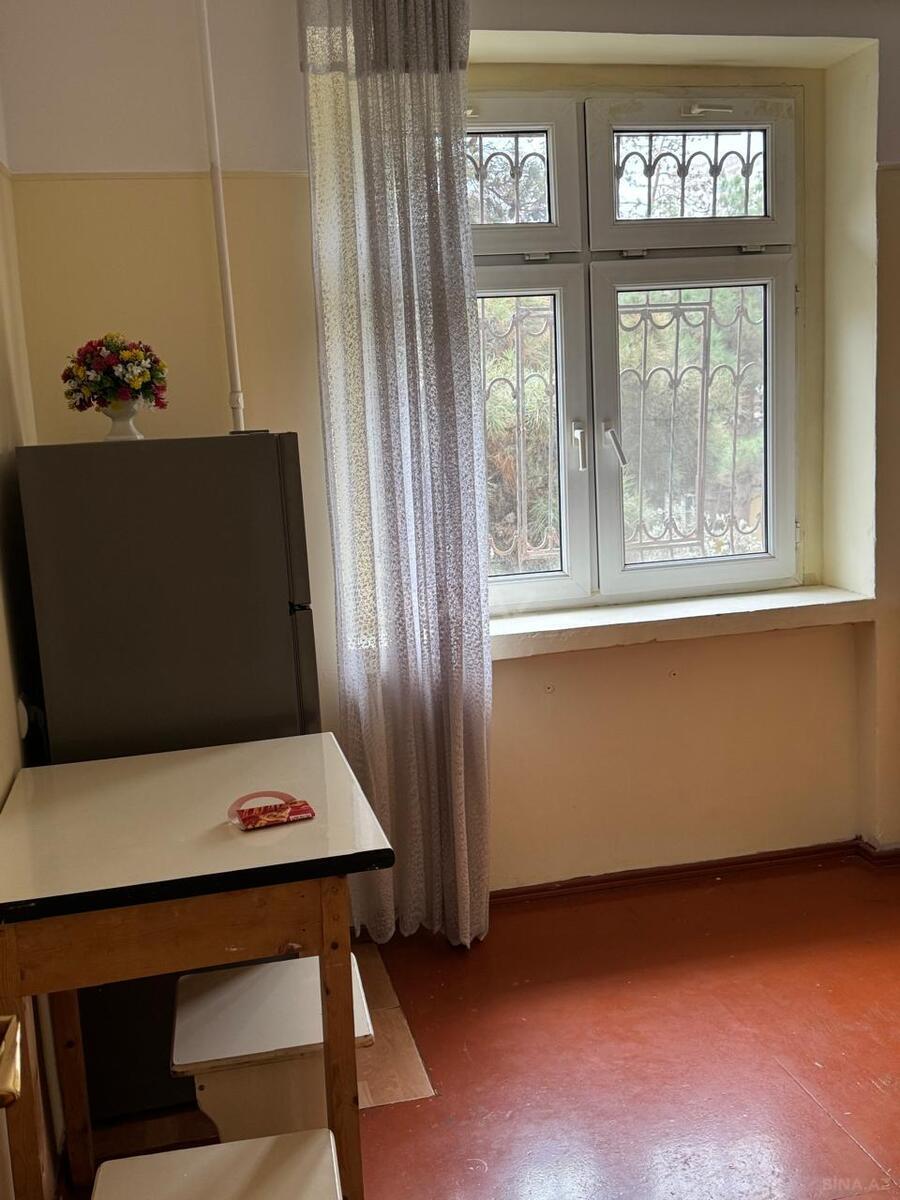 2 otaqlı Köhnə tikili, Həzi Aslanov m., Bakı