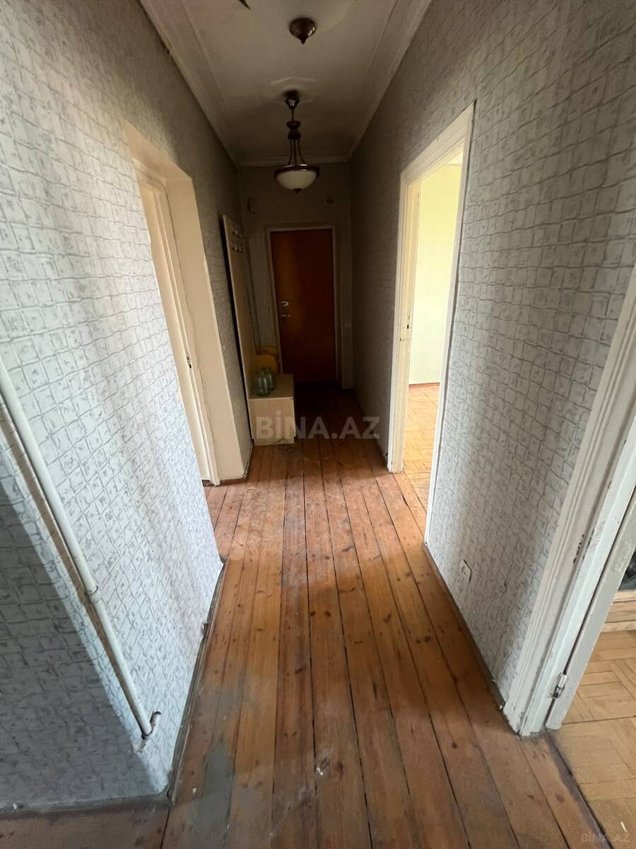 3 otaqlı Köhnə tikili, Avtovağzal m., Bakı