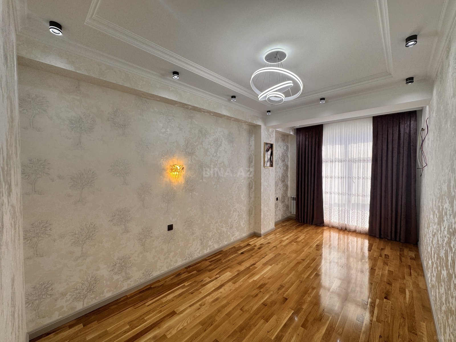 3 otaqlı Yeni tikili, Qara Qarayev m., Bakı
