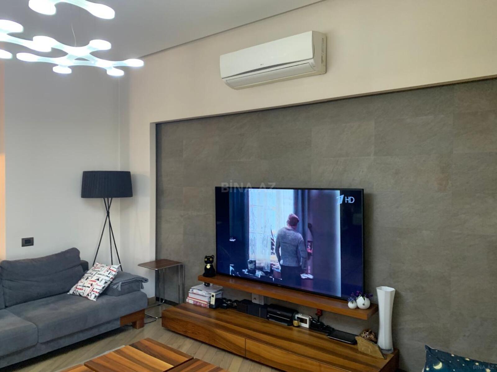 3 otaqlı Yeni tikili, 8 Noyabr m., Bakı