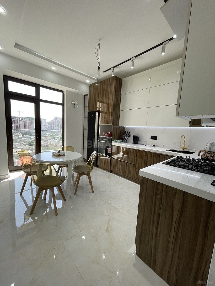 3 otaqlı Yeni tikili, 8 Noyabr m., Bakı