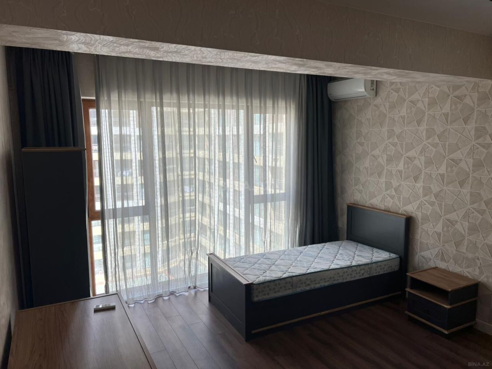 3 otaqlı Yeni tikili, Şah İsmayıl Xətai m., Bakı