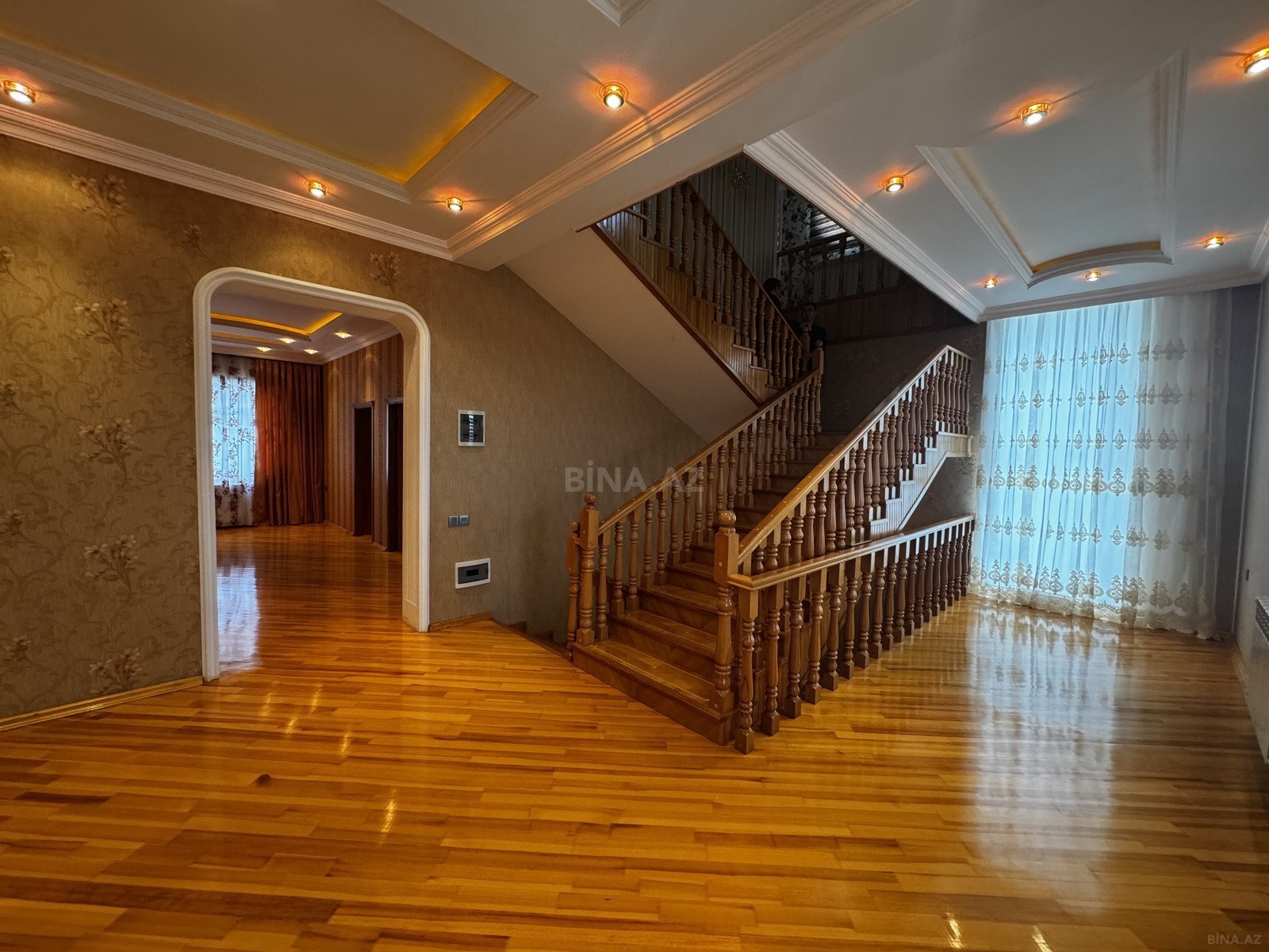 6 otaqlı Həyət evi/Bağ evi, Novxanı q., Bakı