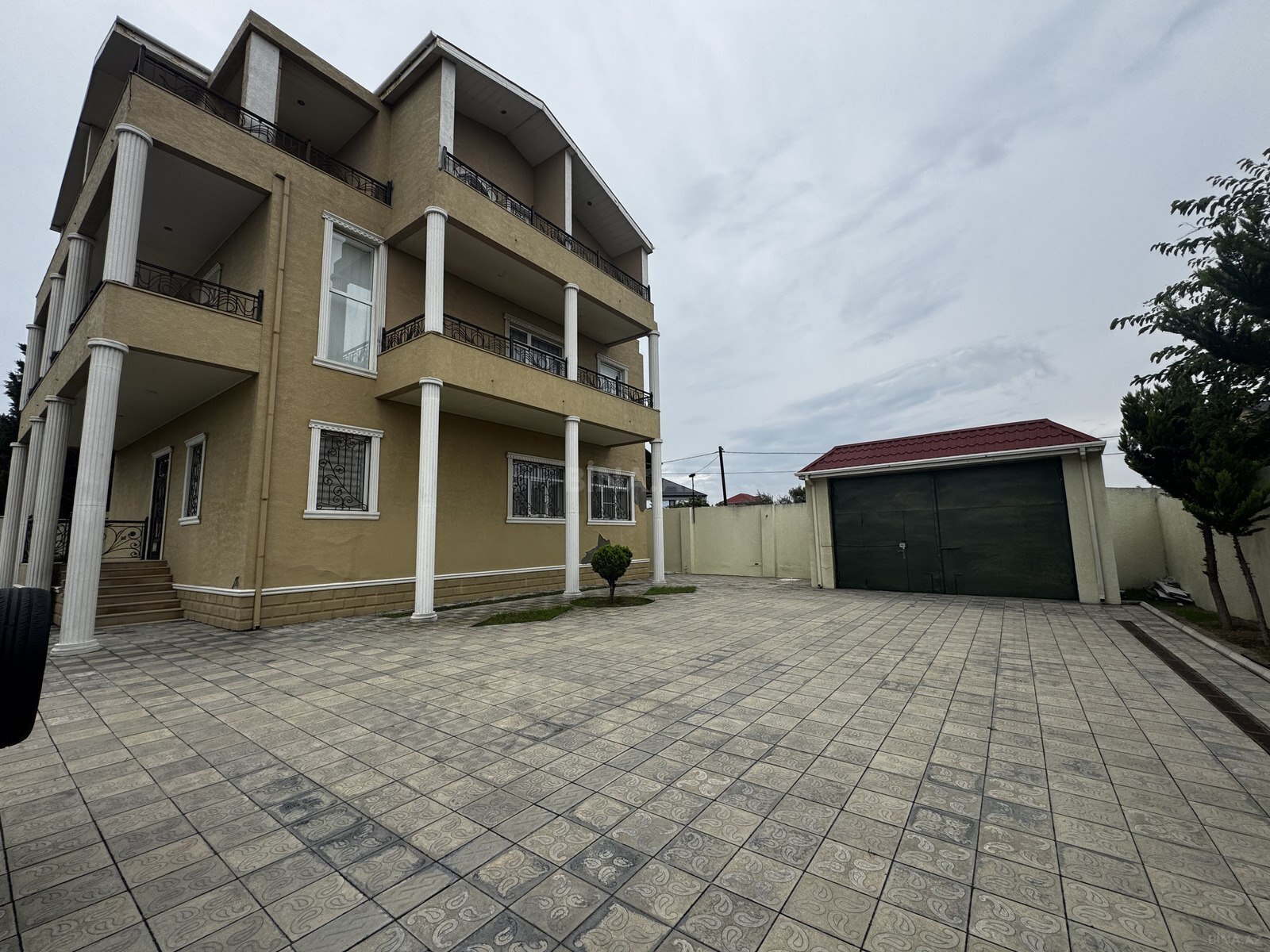 6 otaqlı Həyət evi/Bağ evi, Novxanı q., Bakı
