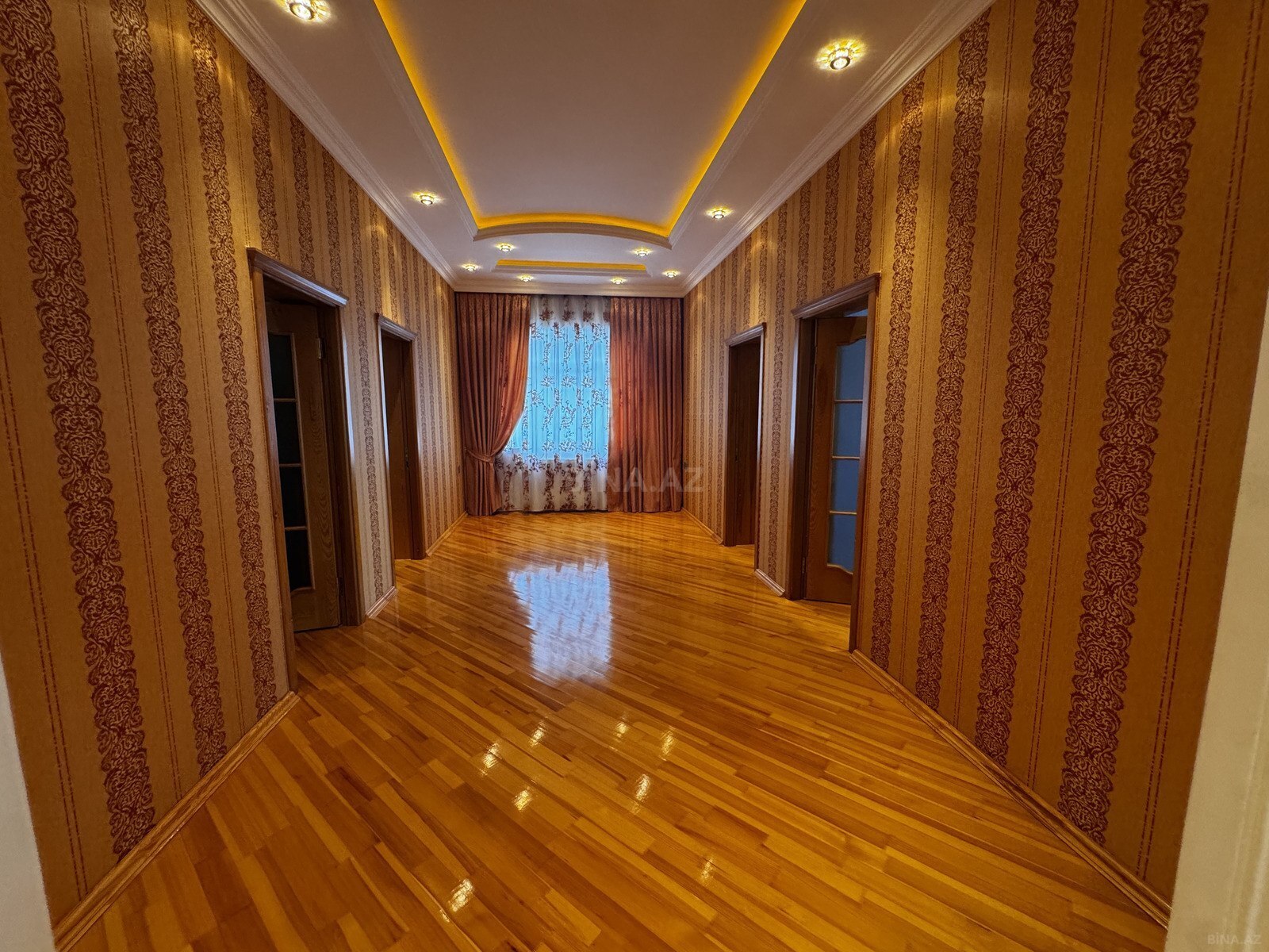 6 otaqlı Həyət evi/Bağ evi, Novxanı q., Bakı