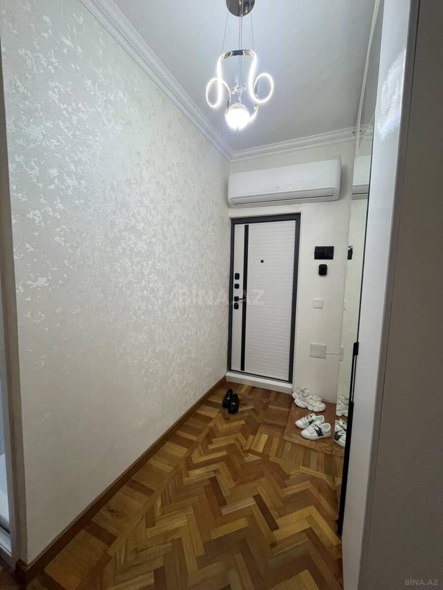 3 otaqlı Köhnə tikili, Həzi Aslanov m., Bakı