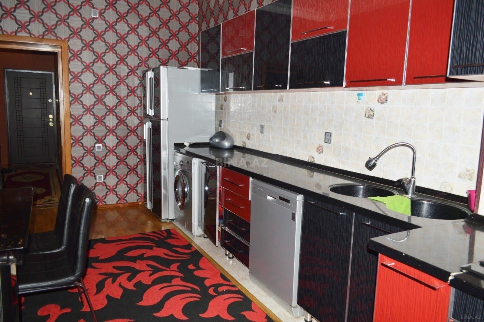 4 otaqlı Yeni tikili, İnşaatçılar m., Bakı
