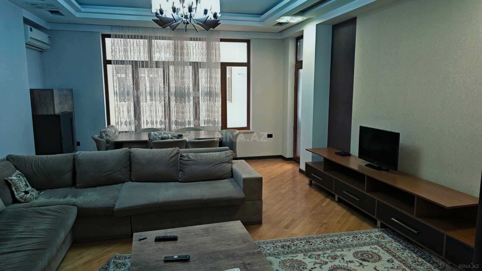 3 otaqlı Yeni tikili, Nizami r., Bakı