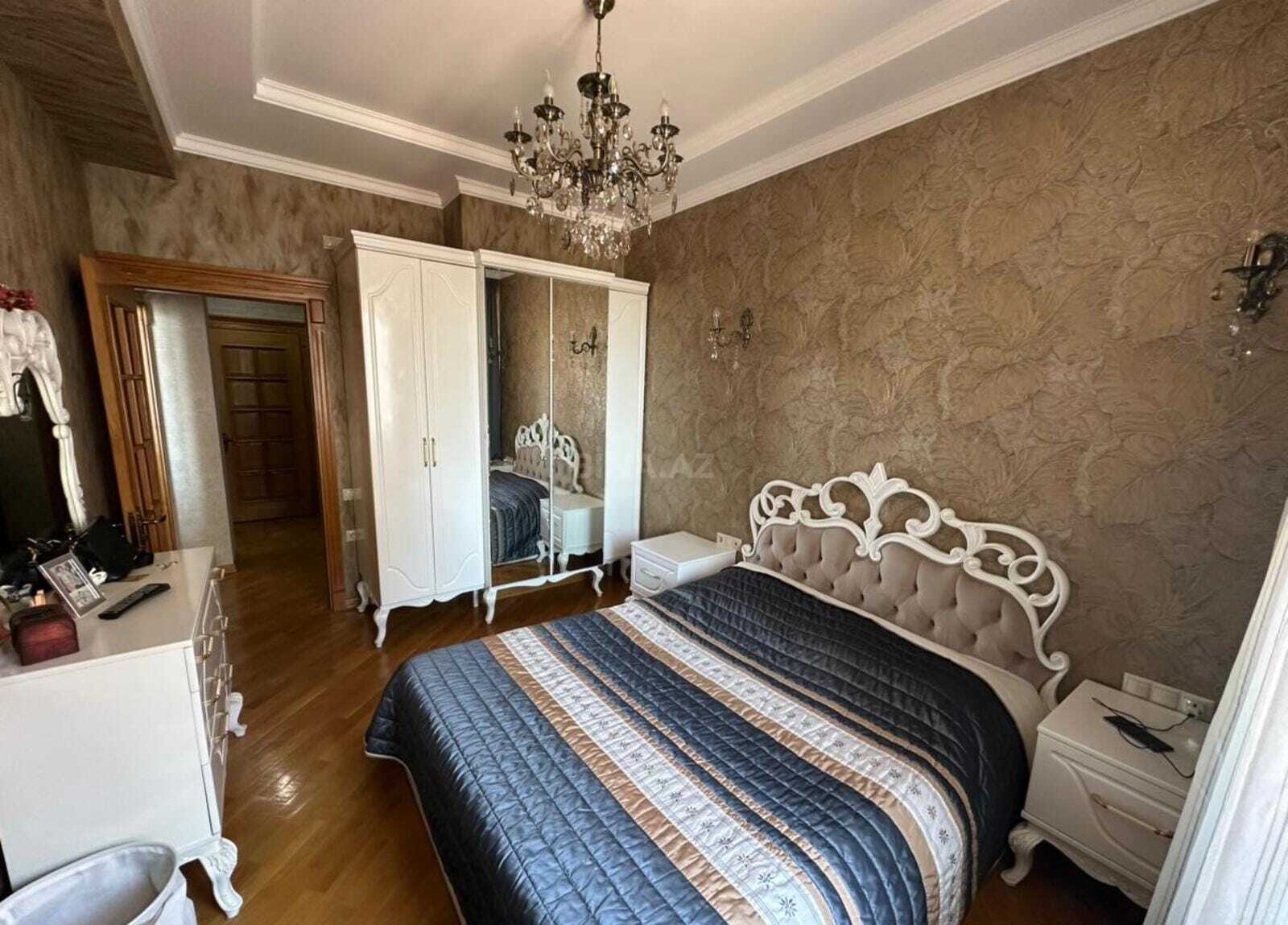 3 otaqlı Yeni tikili, 8 Noyabr m., Bakı