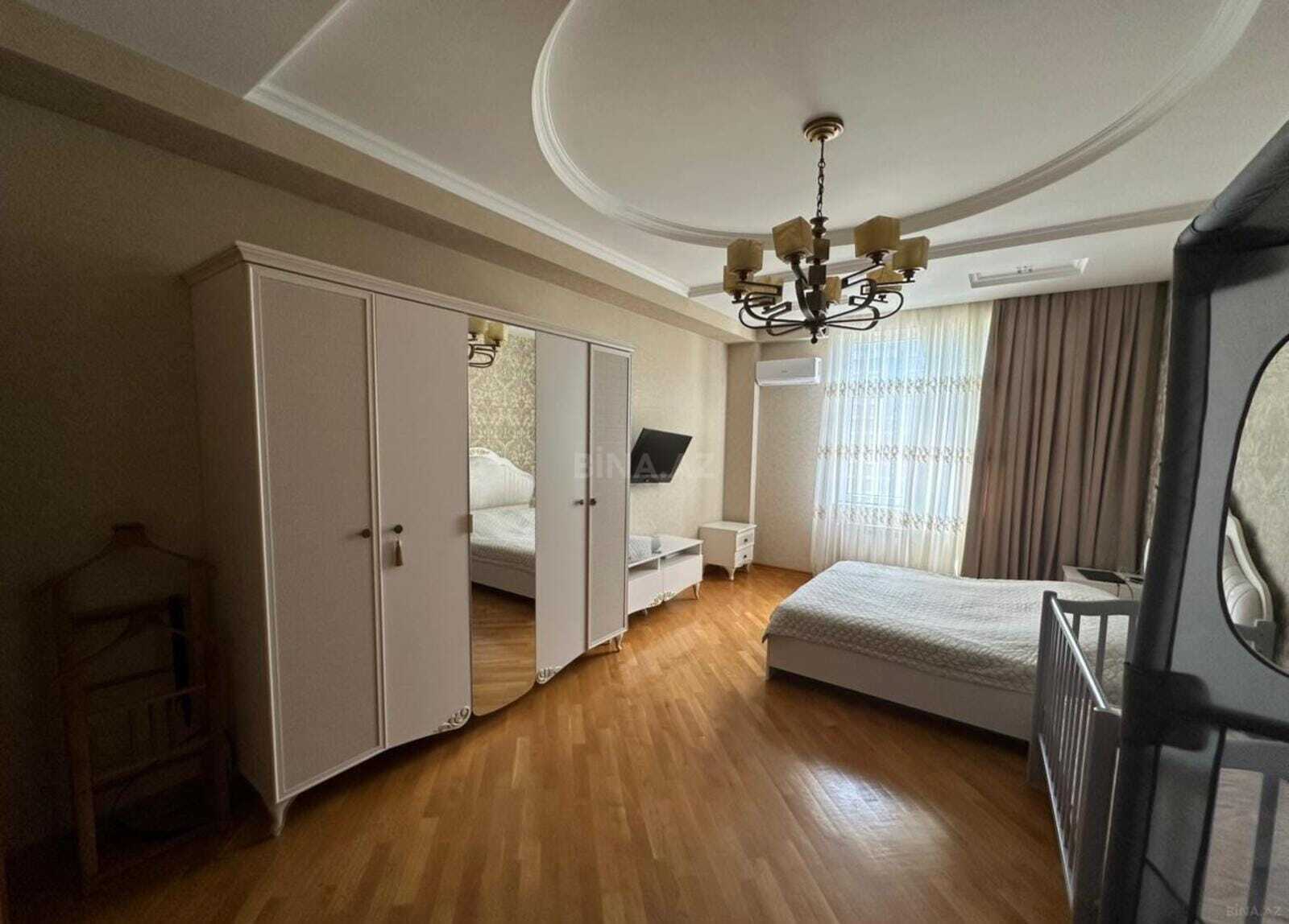 3 otaqlı Yeni tikili, 8 Noyabr m., Bakı