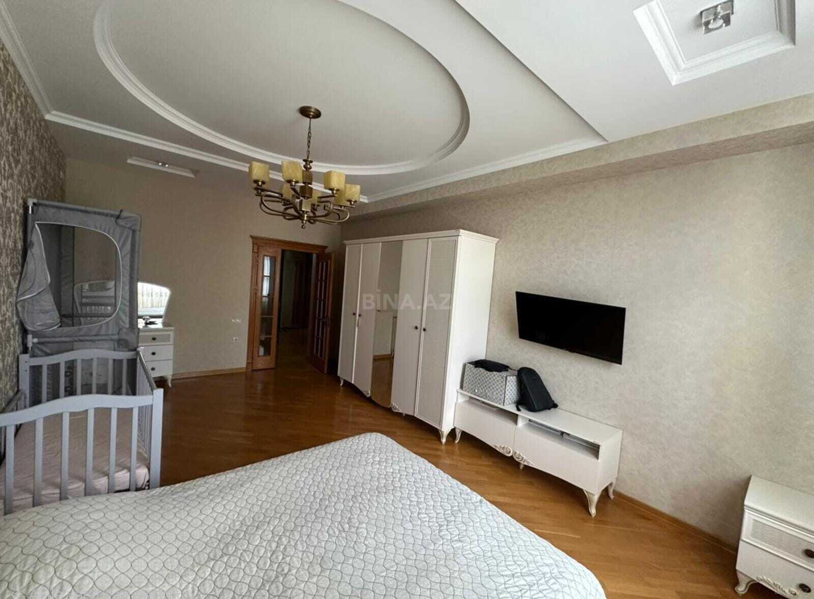 3 otaqlı Yeni tikili, 8 Noyabr m., Bakı