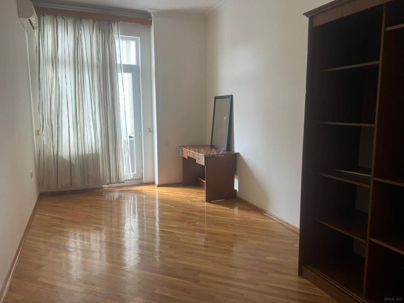 4 otaqlı Yeni tikili, Nəsimi r., Bakı