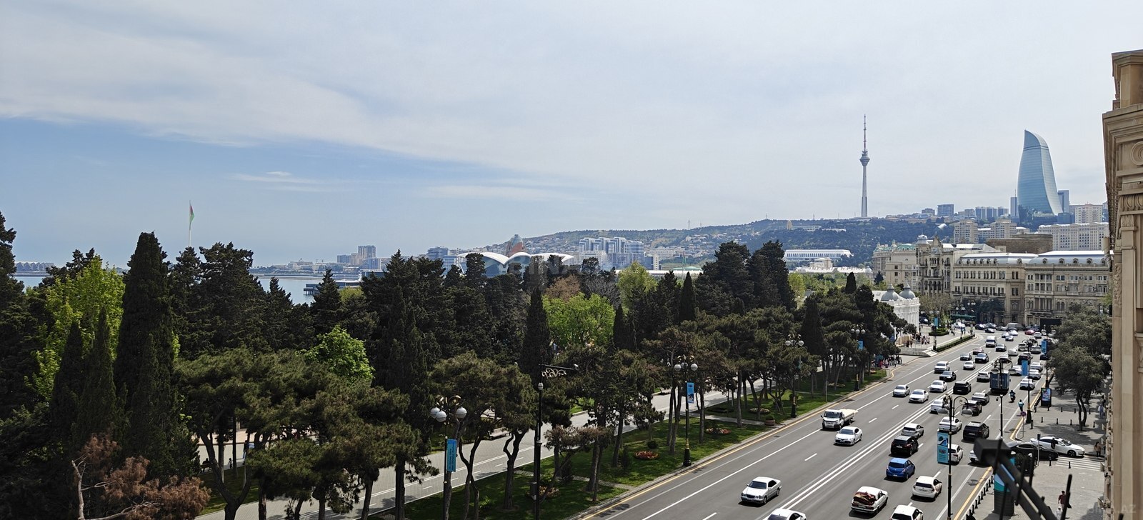 4 otaqlı Köhnə tikili, Sahil m., Bakı