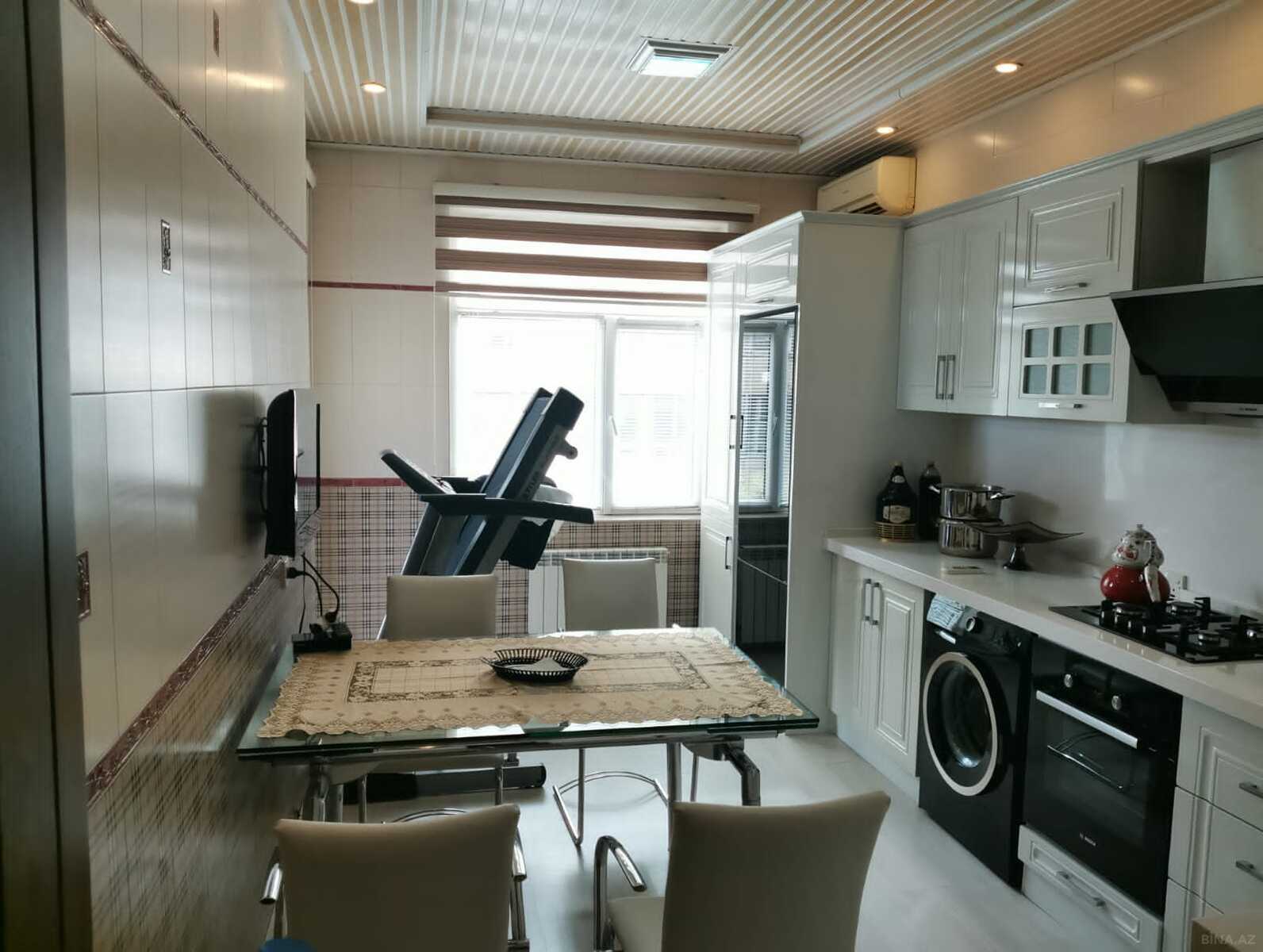 3 otaqlı Yeni tikili, Nizami m., Bakı