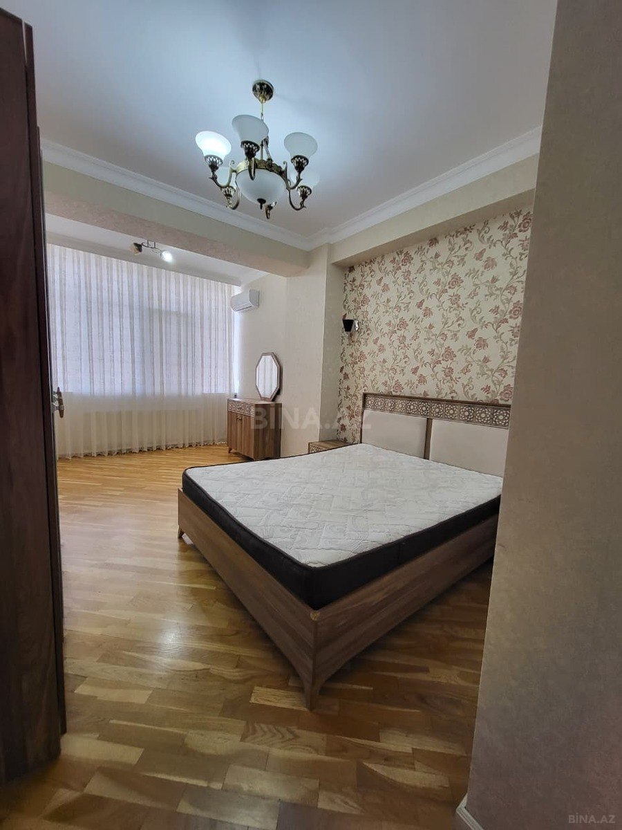3 otaqlı Yeni tikili, Memar Əcəmi m., Bakı