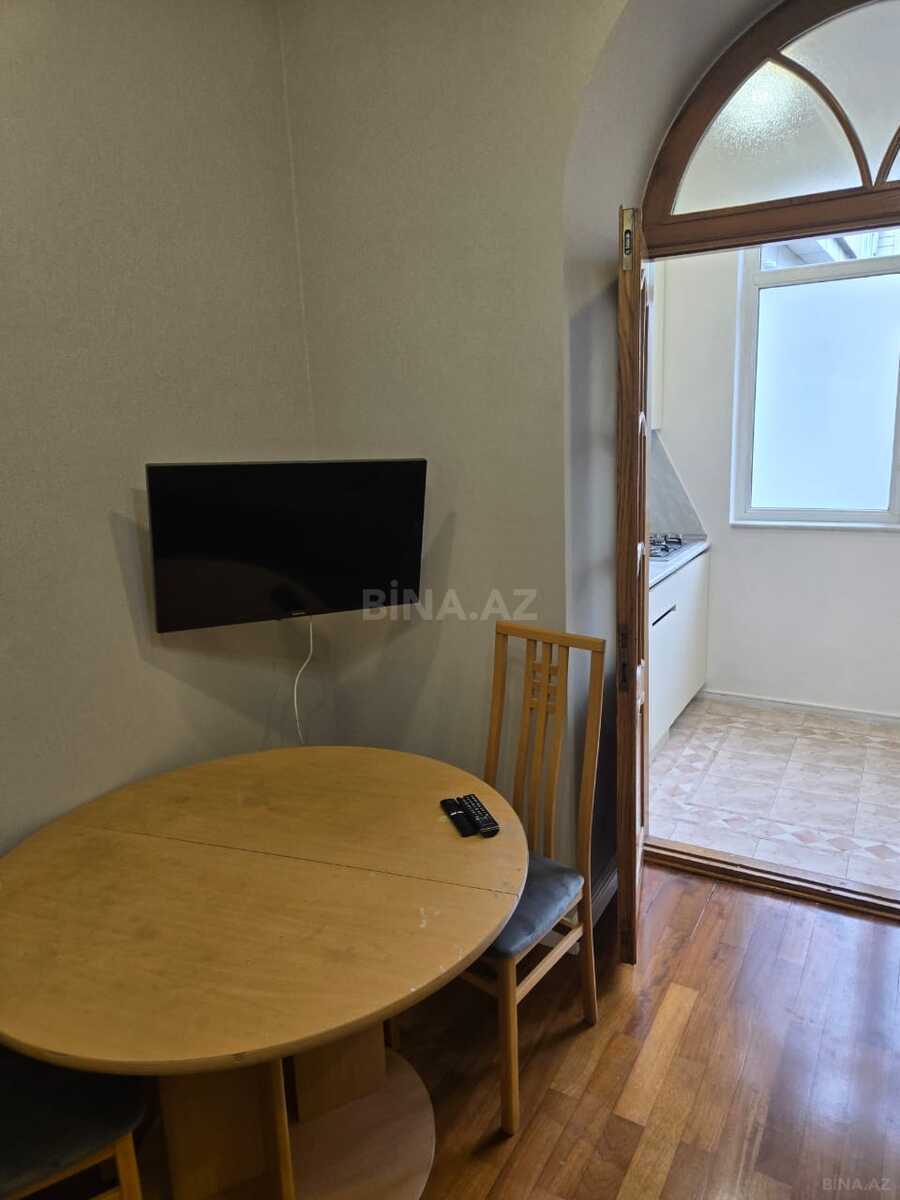 3 otaqlı Köhnə tikili, Sahil m., Bakı