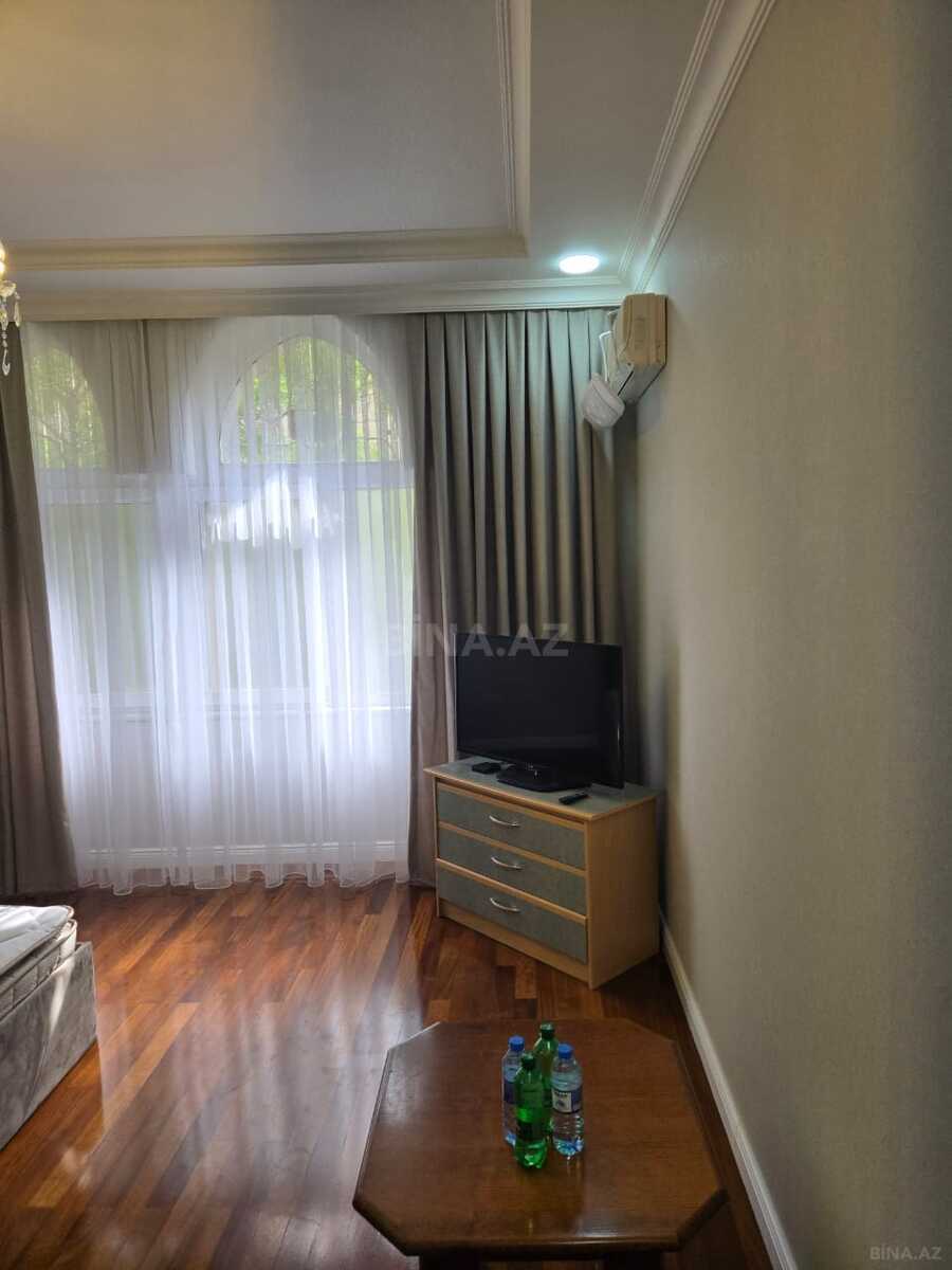 3 otaqlı Köhnə tikili, Sahil m., Bakı