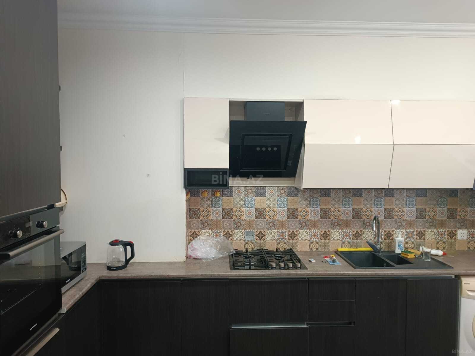 3 otaqlı Yeni tikili, Şah İsmayıl Xətai m., Bakı