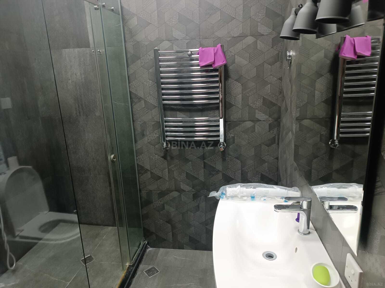 3 otaqlı Yeni tikili, Şah İsmayıl Xətai m., Bakı