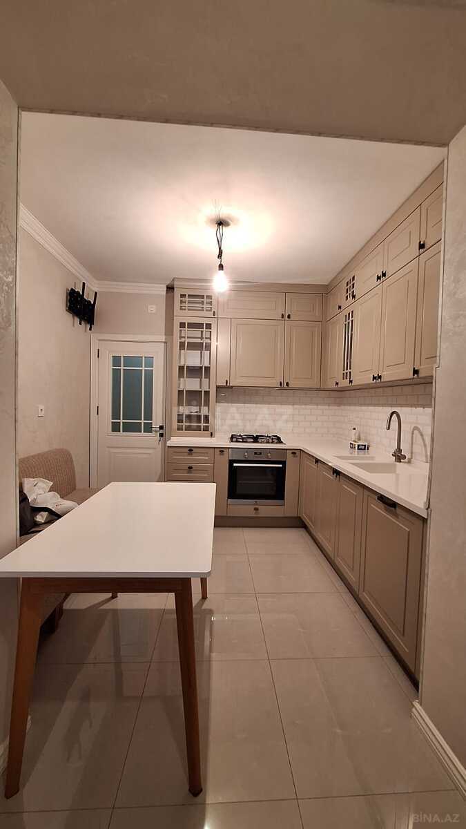 3 otaqlı Köhnə tikili, Nəsimi m., Bakı