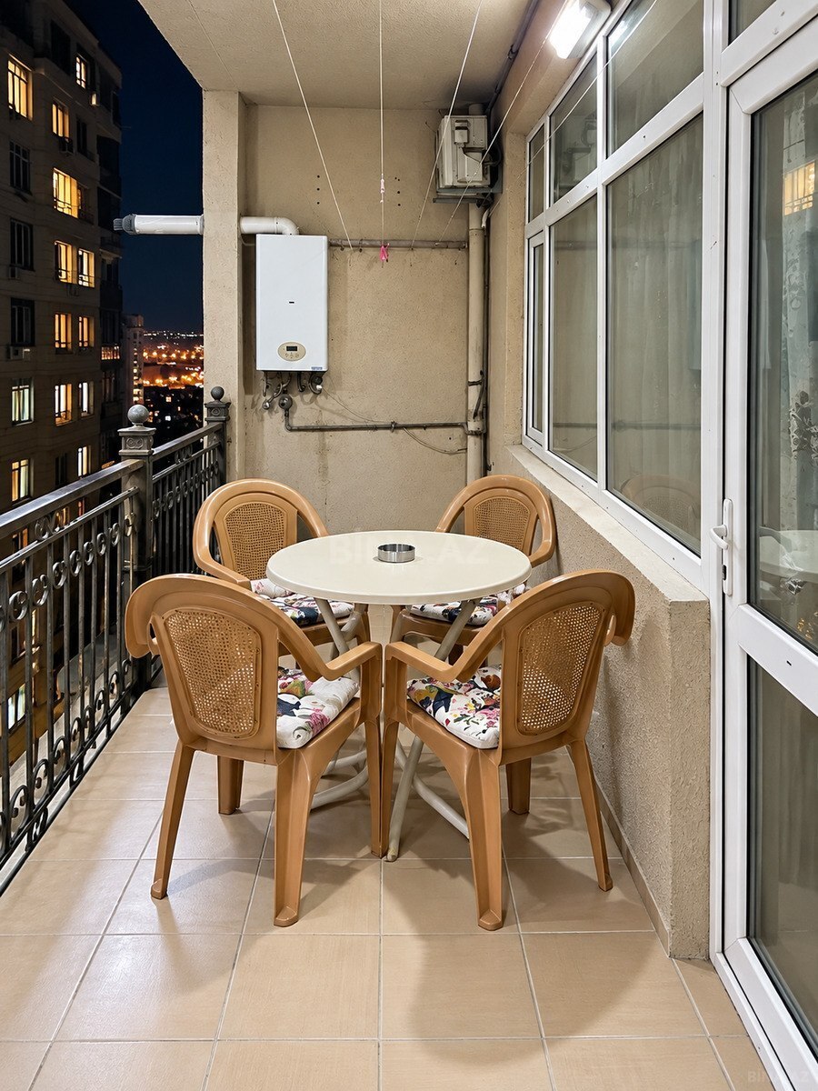 3 otaqlı Yeni tikili, 8 Noyabr m., Bakı