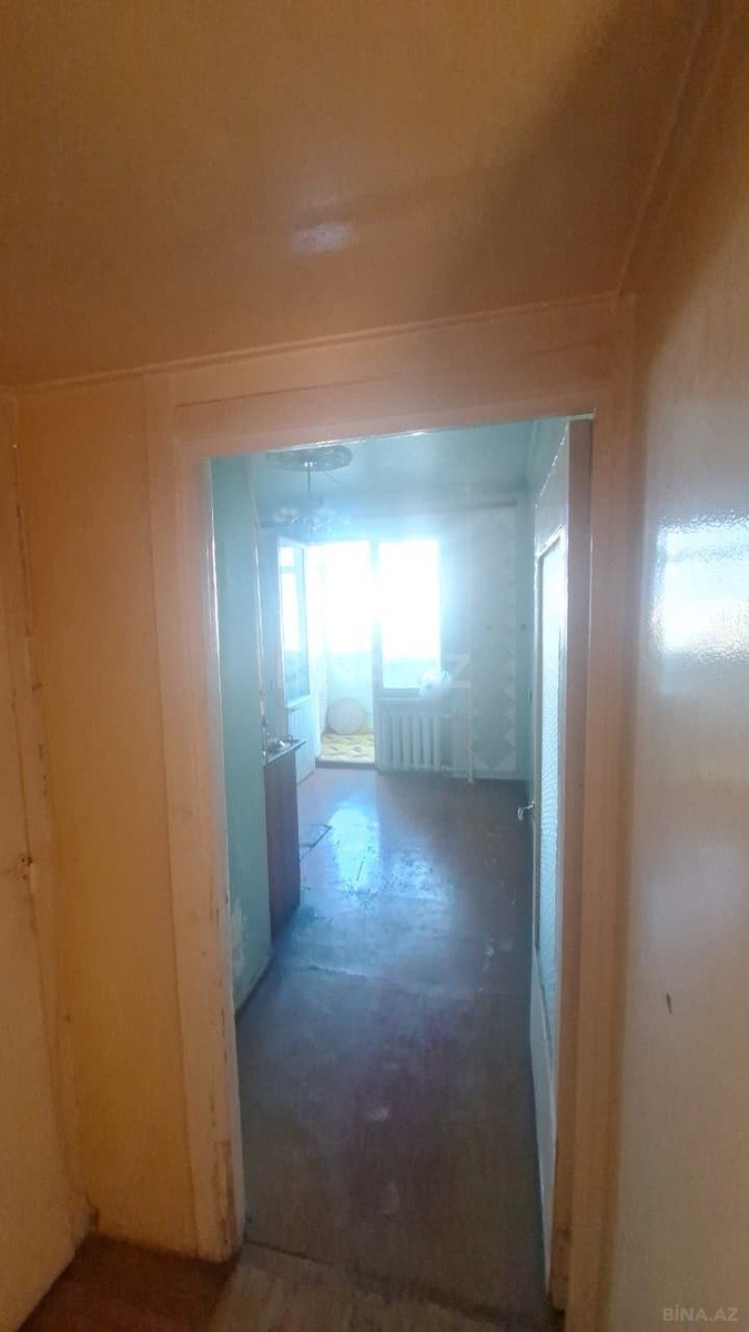 3 otaqlı Köhnə tikili, Qara Qarayev m., Bakı