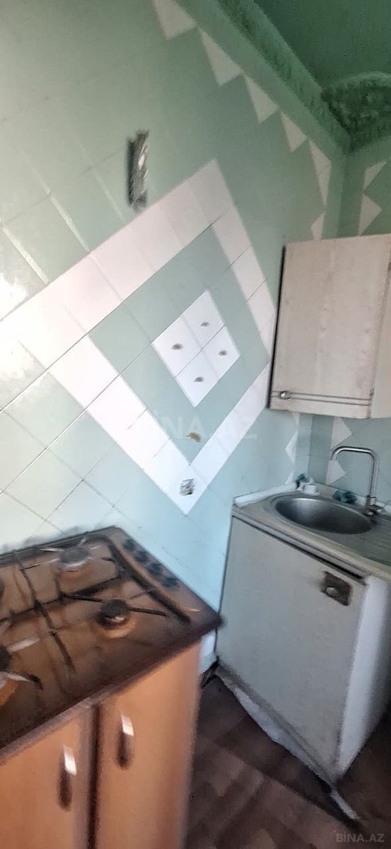 3 otaqlı Köhnə tikili, Qara Qarayev m., Bakı