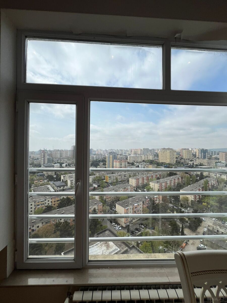 3 otaqlı Yeni tikili, Memar Əcəmi m., Bakı