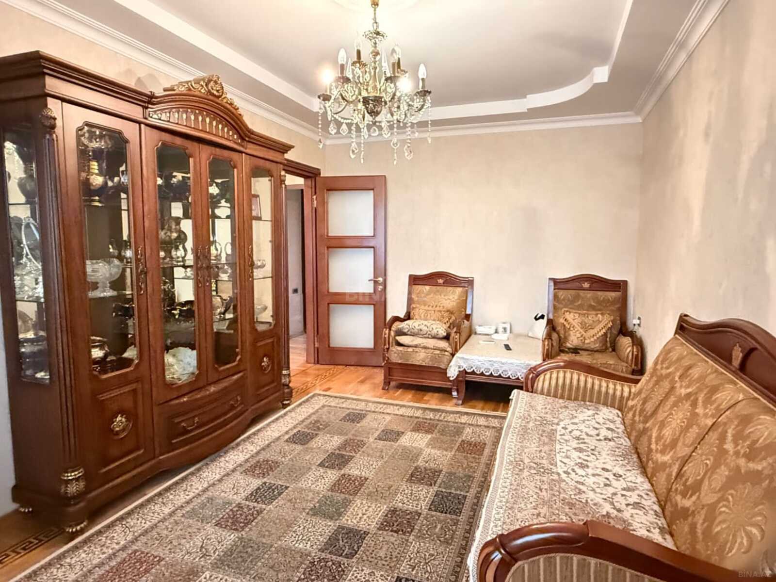 2 otaqlı Köhnə tikili, Həzi Aslanov m., Bakı