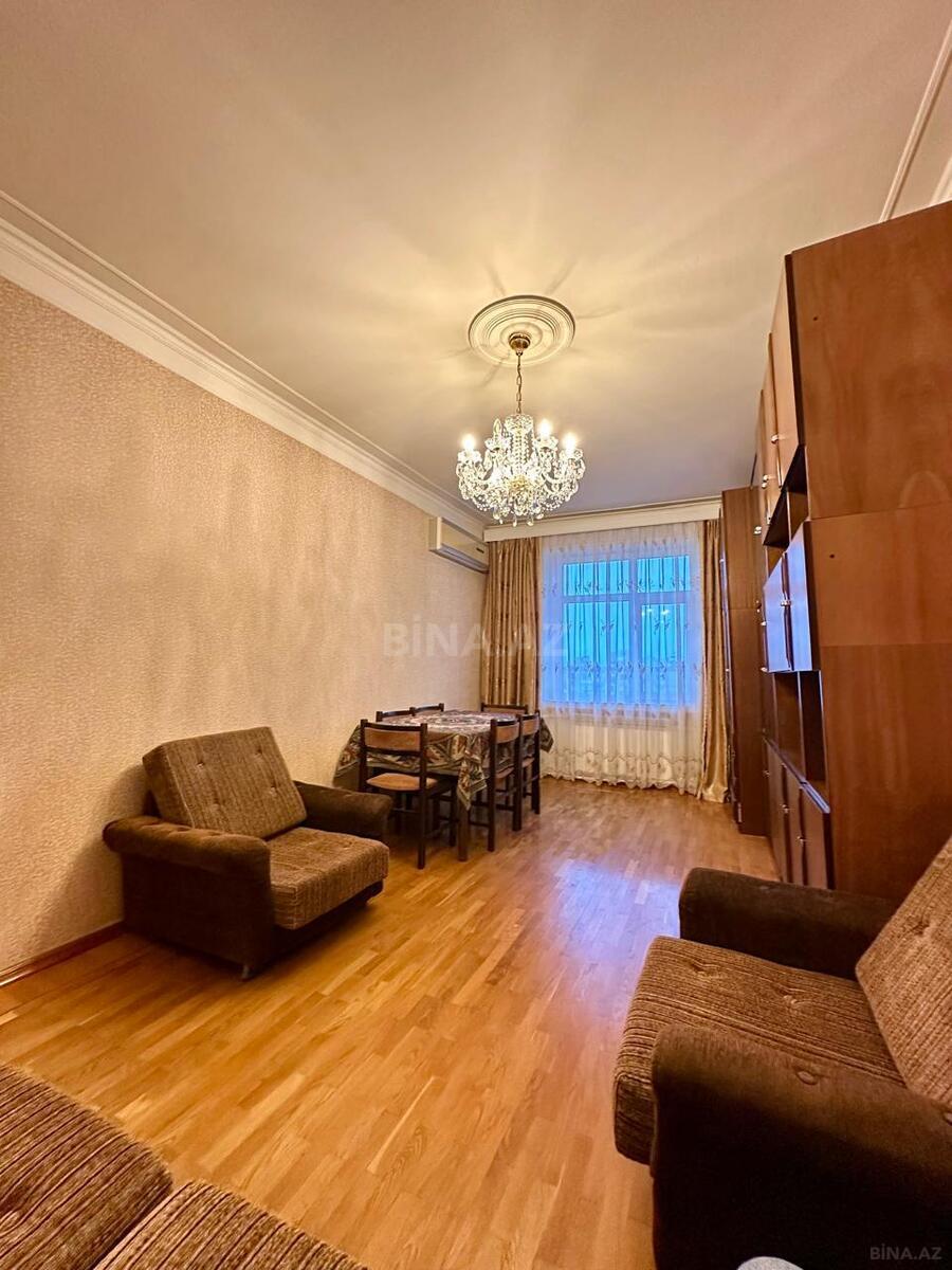 3 otaqlı Köhnə tikili, Əhmədli m., Bakı