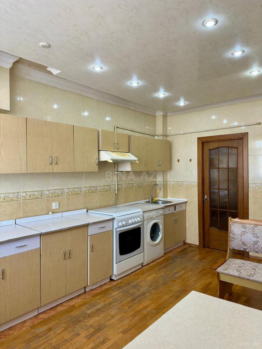 3 otaqlı Köhnə tikili, Əhmədli m., Bakı
