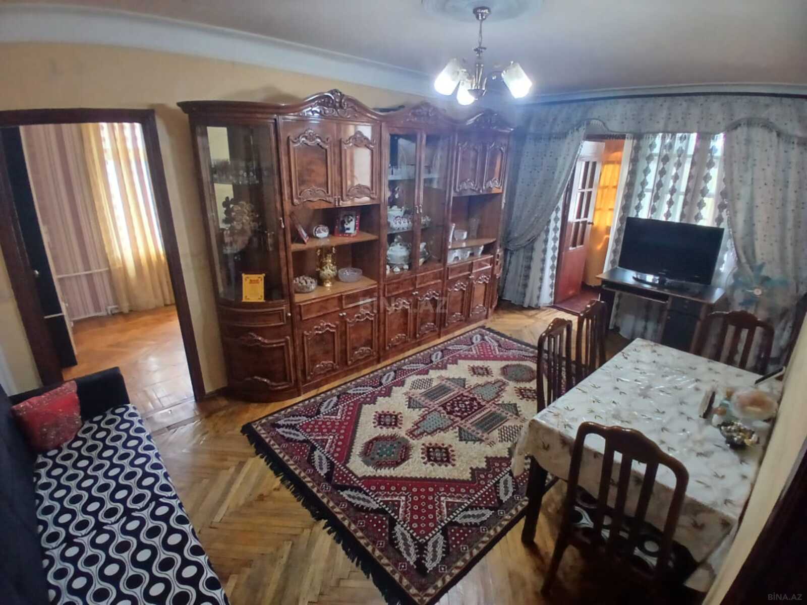 2 otaqlı Köhnə tikili, Neftçilər m., Bakı